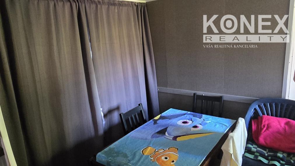 ID-4293 NA PREDAJ Pozemok s mobilným domom na Zemplínskej Šírave
