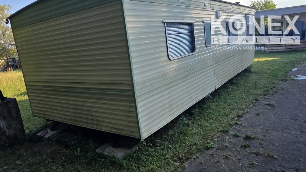 ID-4293 NA PREDAJ Pozemok s mobilným domom na Zemplínskej Šírave