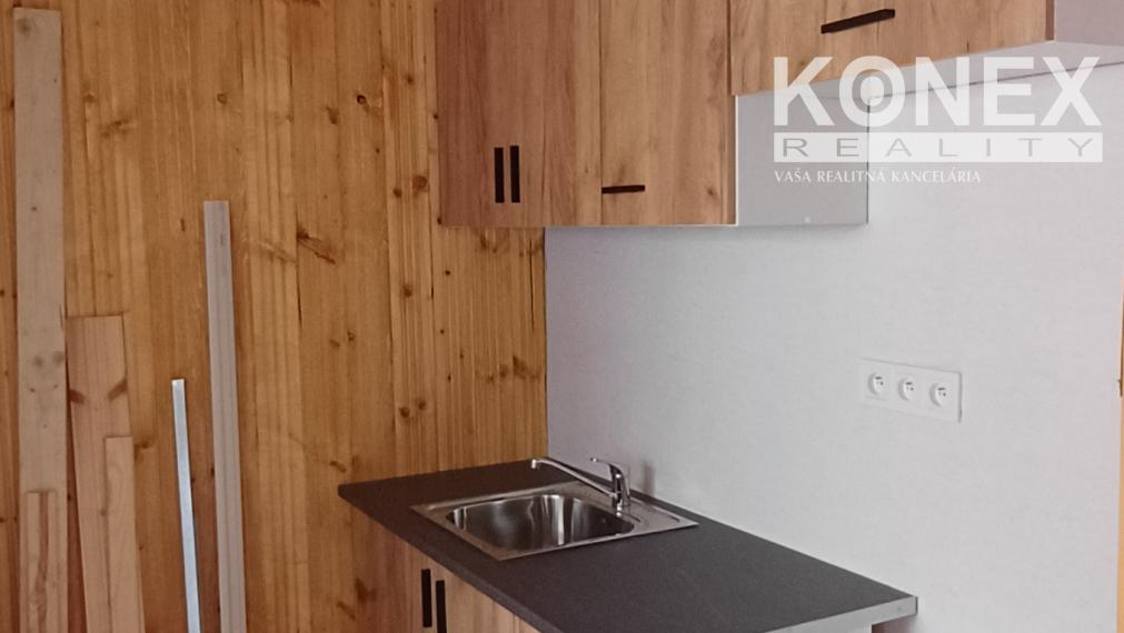 ID-4418 Obchodný priestor 33 m² na prenájom – Michalovce, blízko centra
