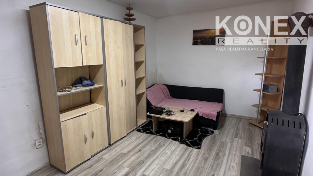 ID-4323 NA PREDAJ Rodinný dom v obci Lomné, okres Stropkov