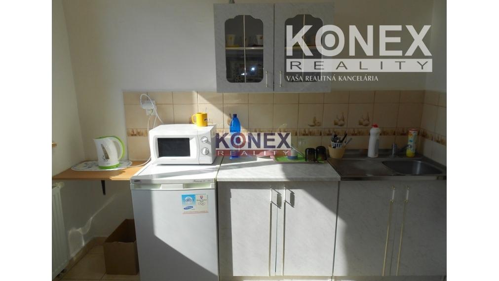 NA PREDAJ! Administratívna budova – ul. Stavbárov, Michalovce.