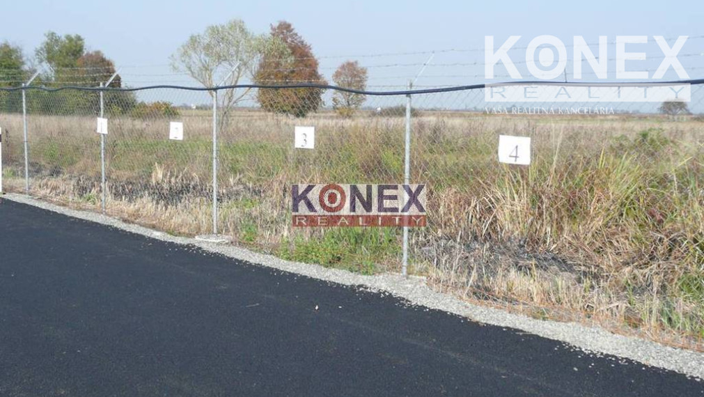 Pozemok na komerčné využitie v obci Bežovce