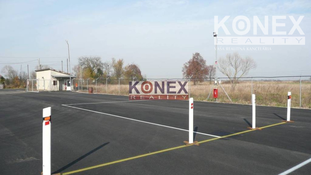 Pozemok na komerčné využitie v obci Bežovce