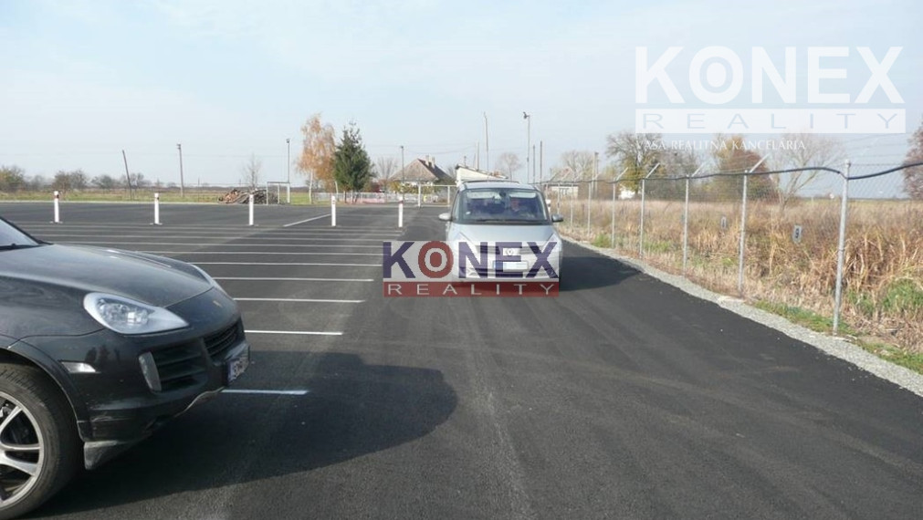 Pozemok na komerčné využitie v obci Bežovce