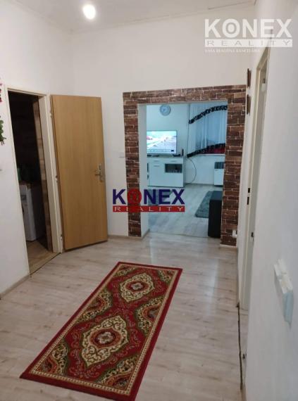 NA PREDAJ! Štvorec 7 km od Sobraniec.