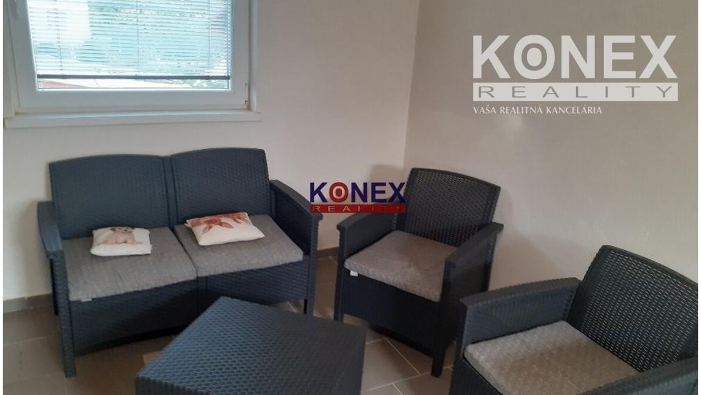 SUPER PONUKA! Chatka so záhradkou v Pozdišovciach