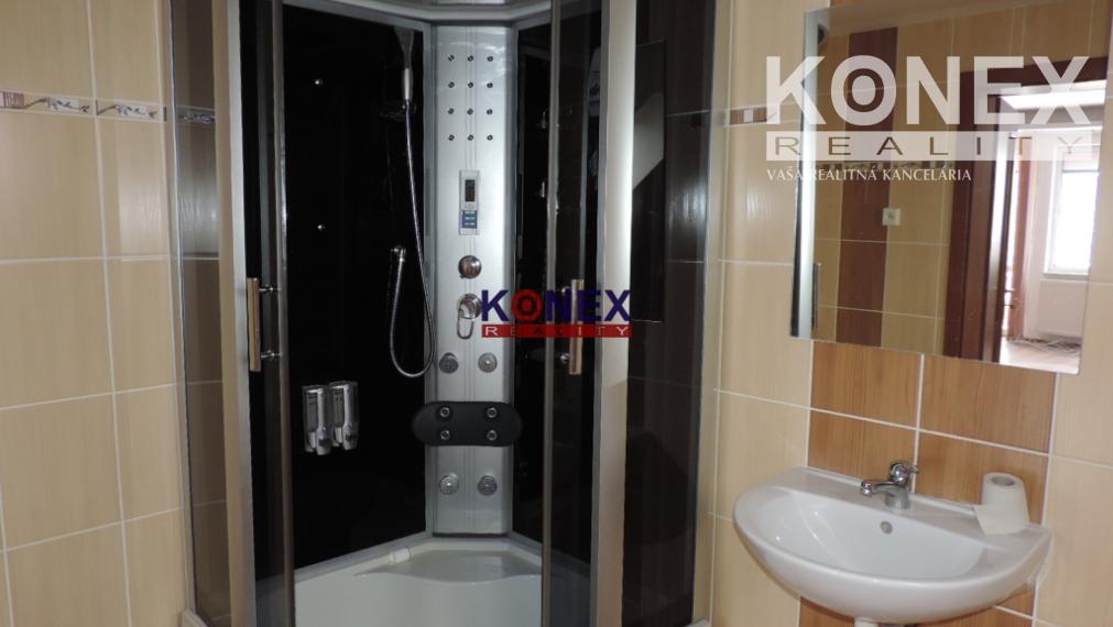 ID 6209 - NA PREDAJ / PRENÁJOM! Prevádzková budova s pozemkom - Trebišov