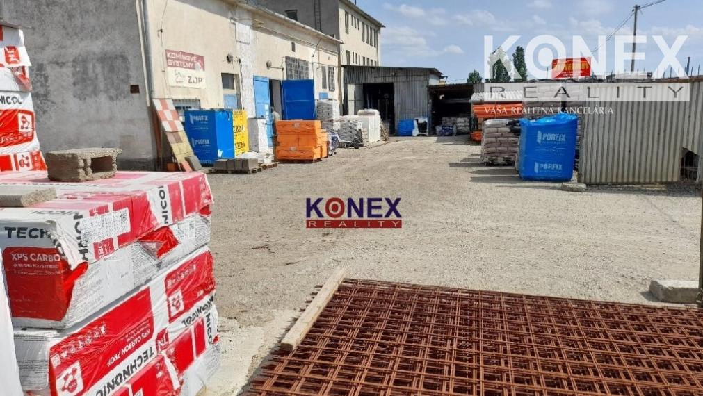 NA PREDAJ – Zabehnuté stavebniny neďaleko Trebišova