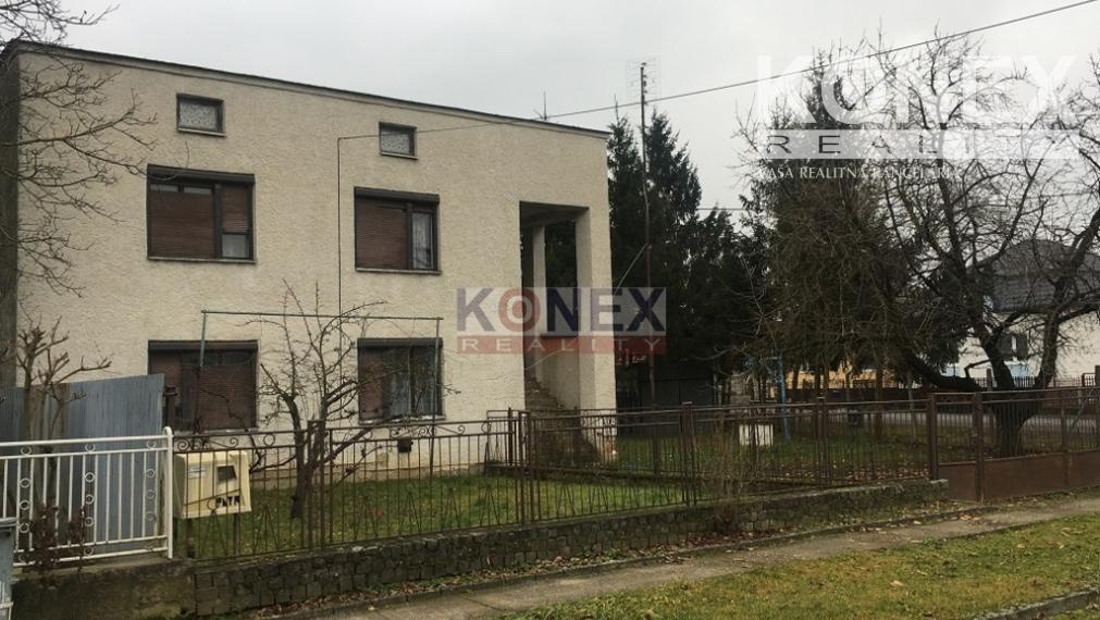 Poschodový rodinný dom vo Višňove, pri Sečovciach