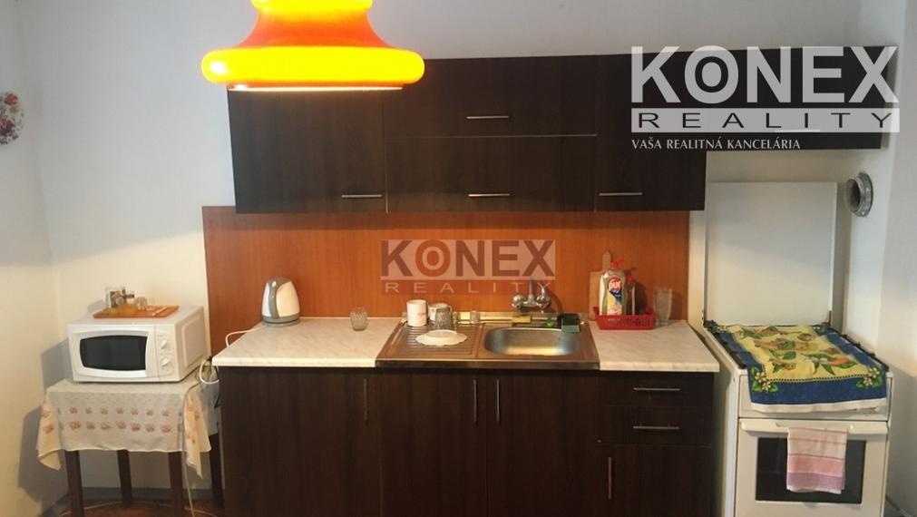 Poschodový rodinný dom vo Višňove, pri Sečovciach