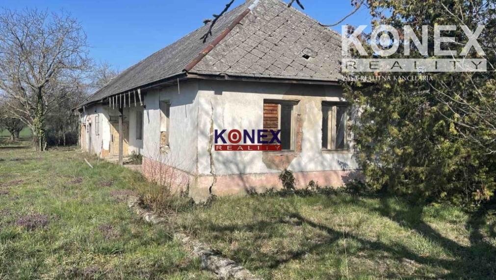 NA PREDAJ! Gazdovský rodinný dom 5km od Sobraniec
