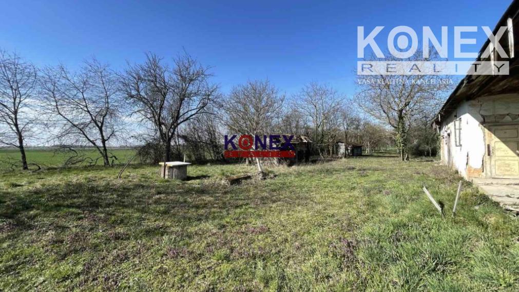 NA PREDAJ! Gazdovský rodinný dom 5km od Sobraniec