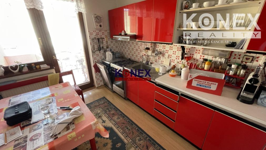 LUKRATÍVNA PONUKA – Poschodový rodinný dom v Michalovciach