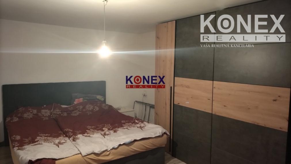 NA PREDAJ! Dva rodinné domy na pozemku v obci Lastovce