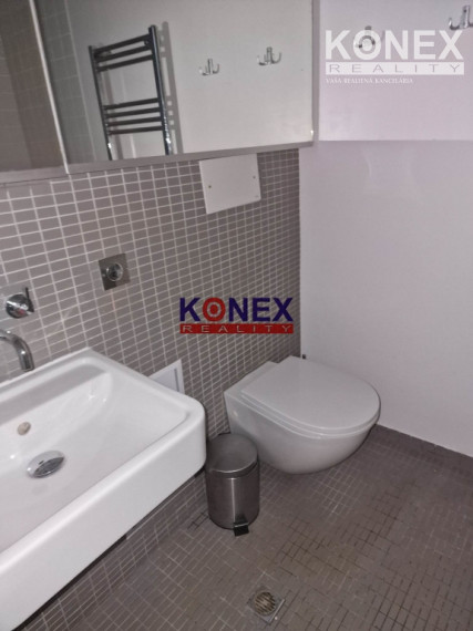 LUKRATÍVNA PONUKA! 2-izbový apartmán s výhľadom na more