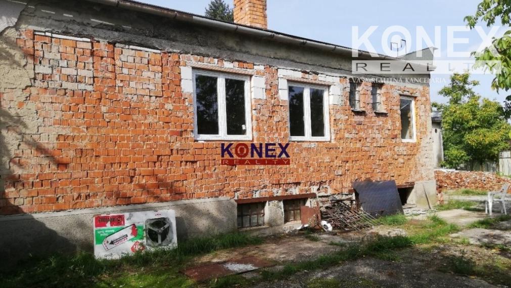 NA PREDAJ! Budova obchodu a služieb v obci Sejkov