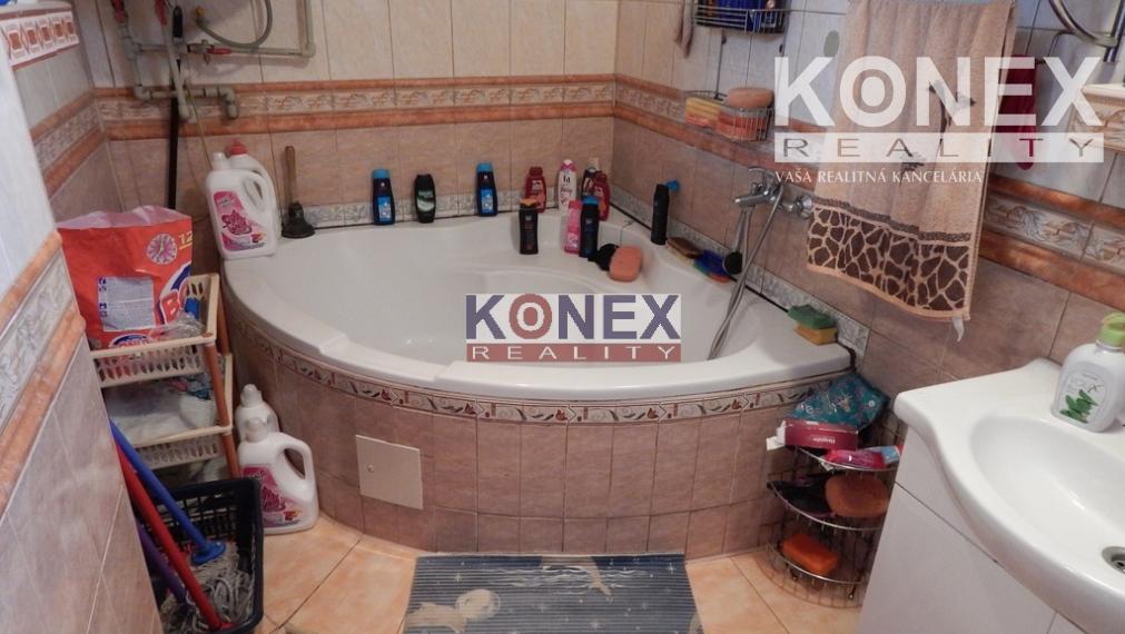 NA PREDAJ! Rodinný dom po rekonštrukcii v obci Hatalov.