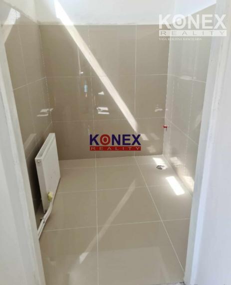 NA PREDAJ! Budova/ obchodný priestor v obci Markovce.