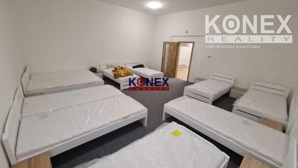 NA PREDAJ! Budova/ obchodný priestor v obci Markovce.