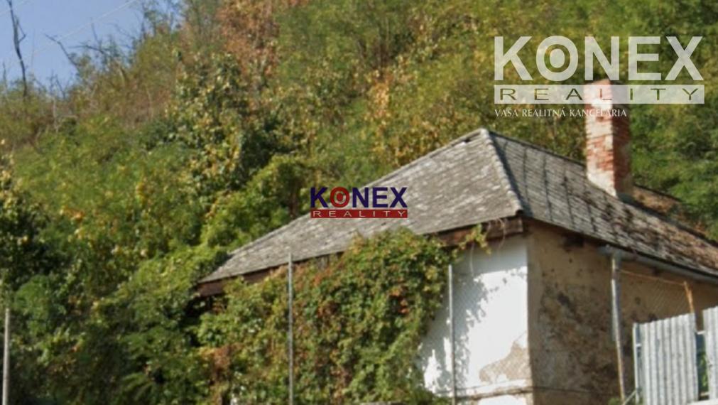 SUPER INVESTÍCIA! 4 rodinné domy v obci Brehov