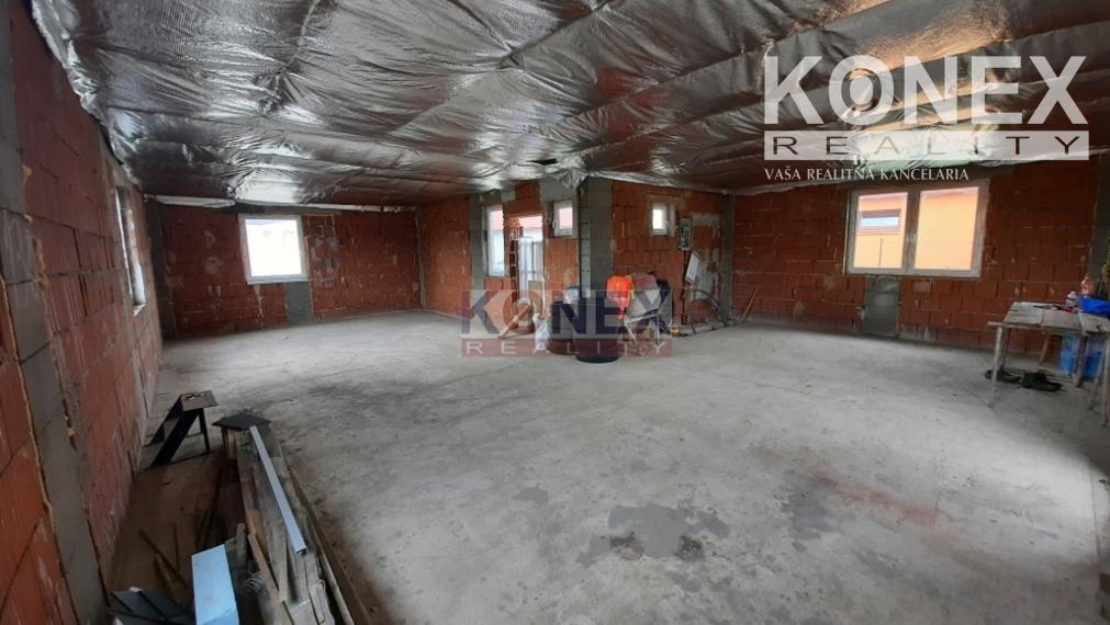 Rodinný dom – hrubá stavba - Valaliky