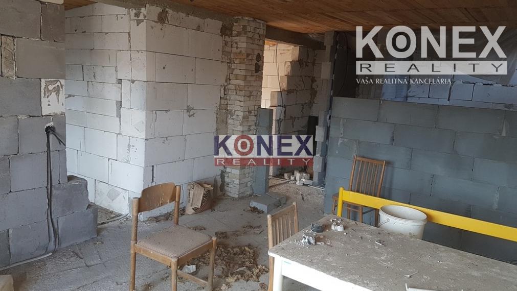 Rozostavaný rodinný dom v obci Kochanovce