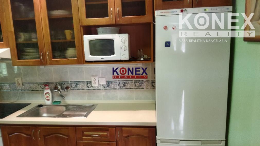 NA PREDAJ - Murovaná chata na Domaši