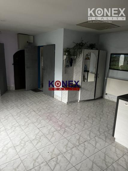 NA PREDAJ! Rodinný dom/Podnikateľský objekt v centre Trebišova