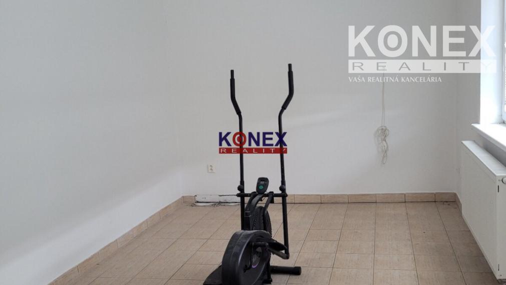 NA PREDAJ – Apartmánový dom v meste Snina