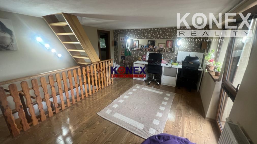 Poschodová rekreačná chata nad Kalužou