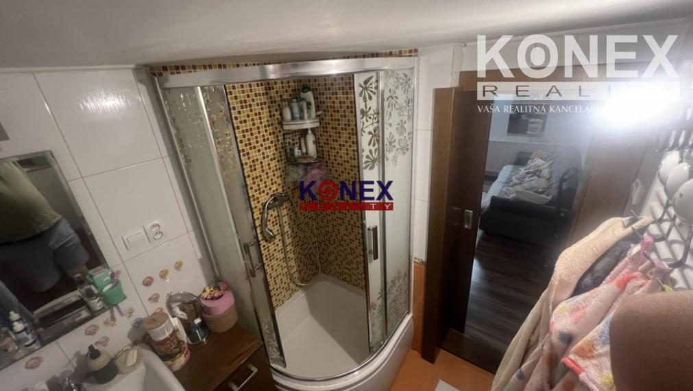 Poschodová rekreačná chata nad Kalužou