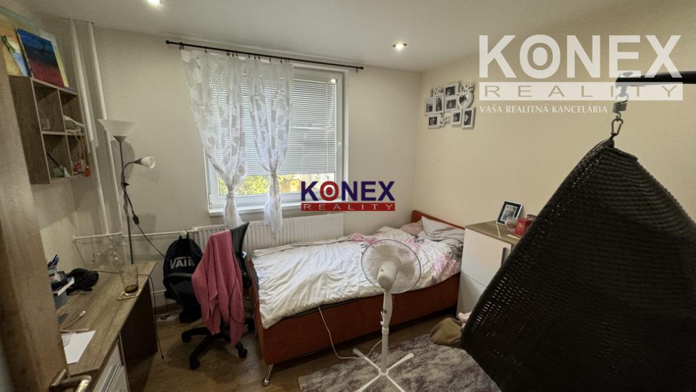 Kompletne rekonštruovaný 4-izbový byt na ulici Hollého - Michalovce