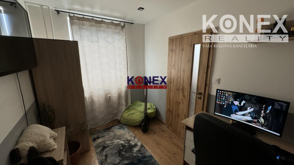 Kompletne rekonštruovaný 4-izbový byt na ulici Hollého - Michalovce