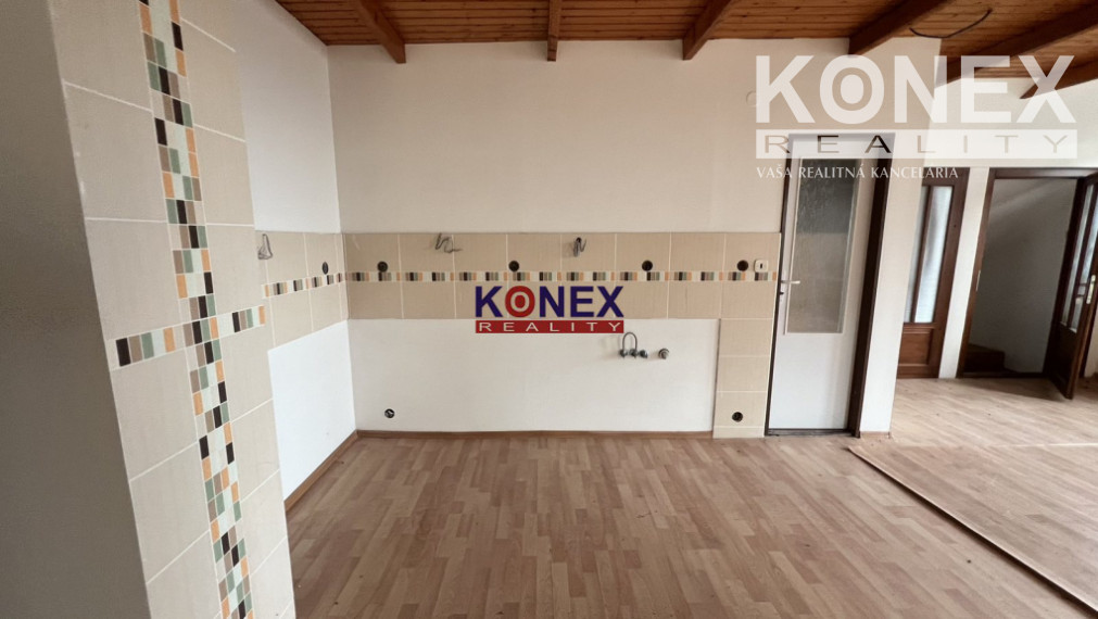 NA PREDAJ! Nehnuteľnosť – podnikateľský objekt s pozemkom - Trebišov