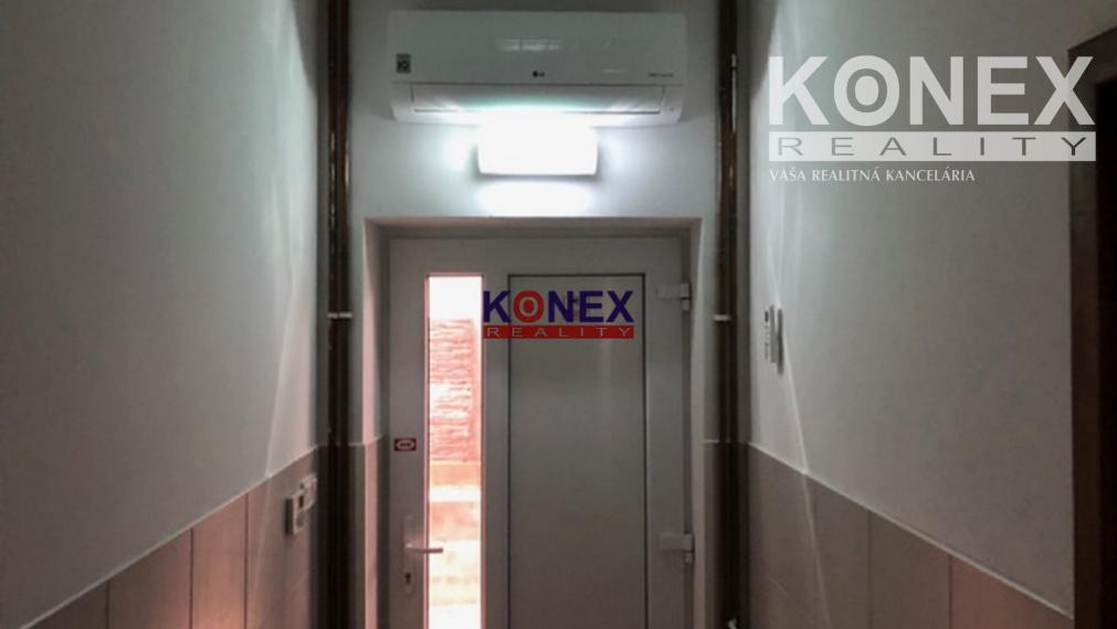 NA PRENÁJOM! Priestory lekárne v polyfunkčnom objekte - SNINA