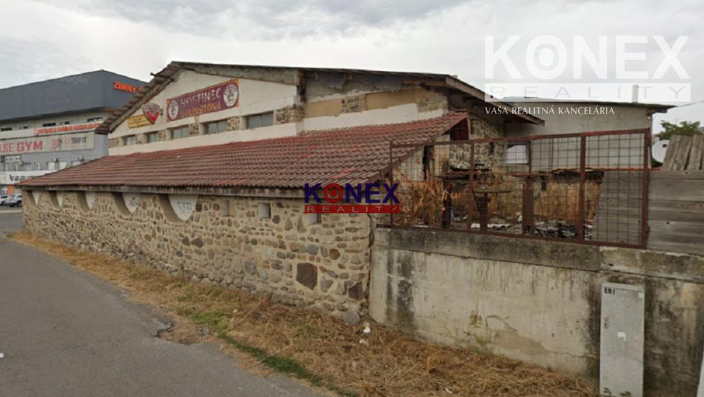 NA PREDAJ - Budova pri centre Michaloviec