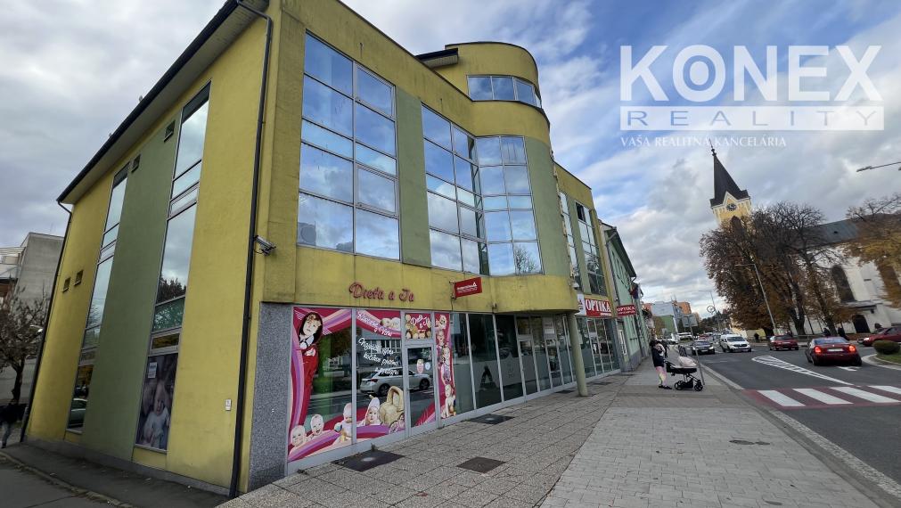 NA PRENÁJOM! Apartmán/Obchodný priestor 54 m2 VRANOV NAD TOPĽOU