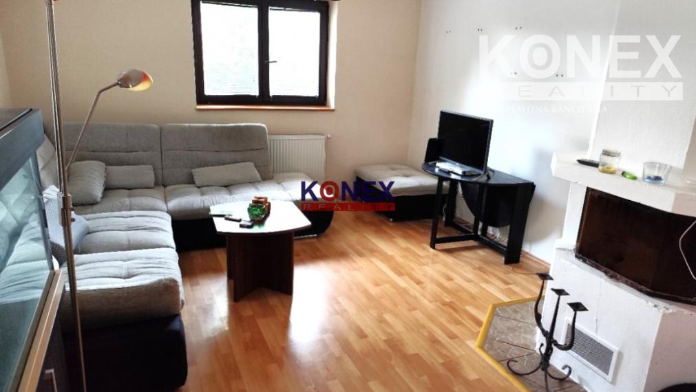 NA PREDAJ Poschodový rodinný dom 11 km od Vranova n/T.