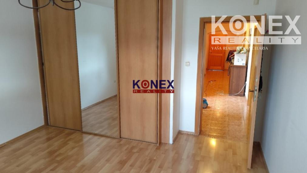 NA PREDAJ Poschodový rodinný dom 11 km od Vranova n/T.