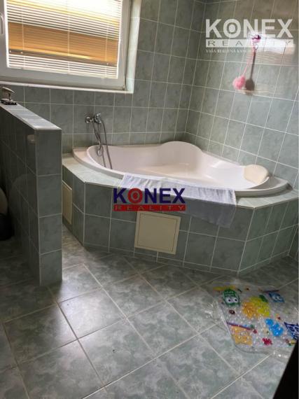 Priestranný rodinný dom v obci Malčice NA PREDAJ