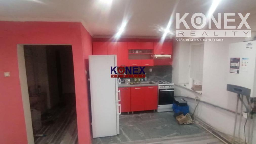 NOVINKA – Na predaj 3-izbový byt v Kráľovskom Chlmci