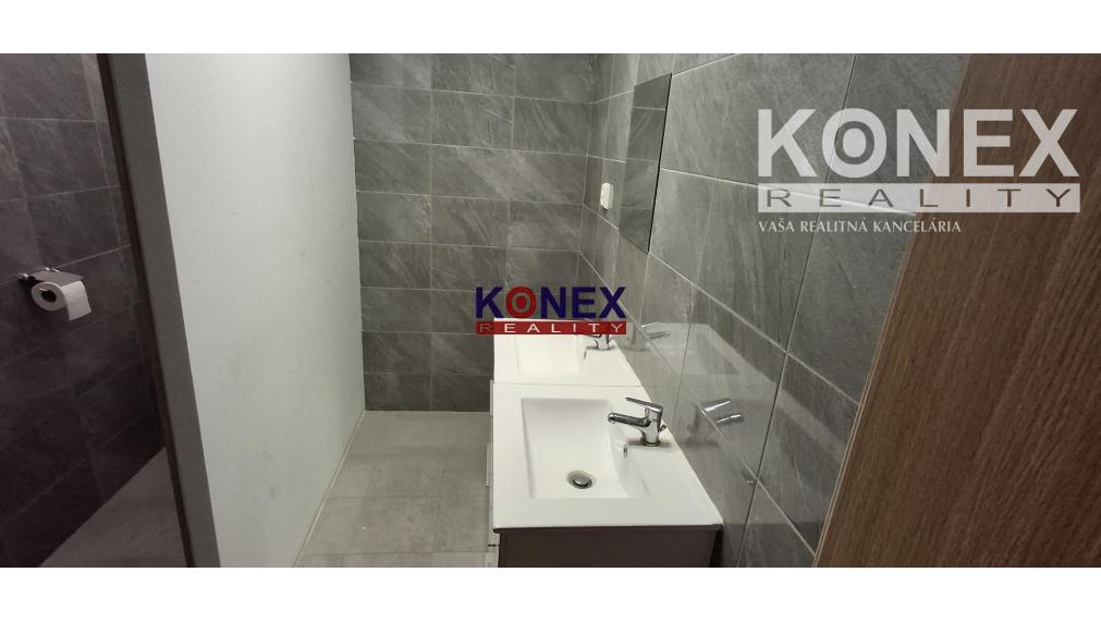 OBCHODNÝ PRIESTOR v meste SOBRANCE na PRENÁJOM