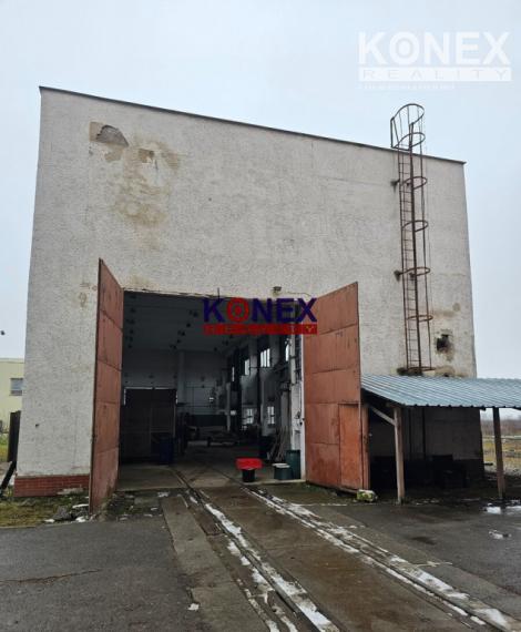 NA PREDAJ priemyselná hala v obci Hencovce, okres Vranov nad Topľou