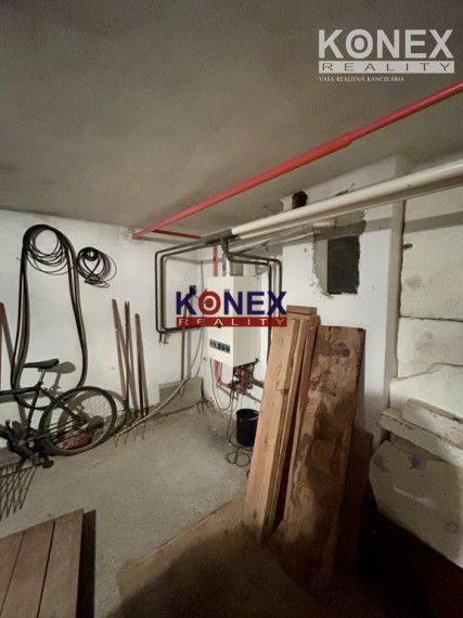 Poschodový dom s krásnym pozemkom (48 a) vo Vranove nad Topľou