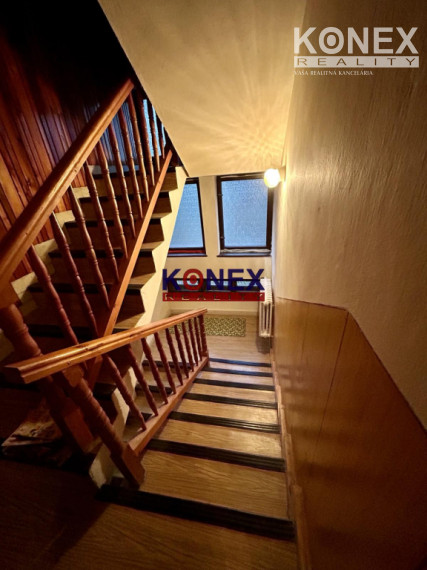 Poschodový dom s krásnym pozemkom (48 a) vo Vranove nad Topľou