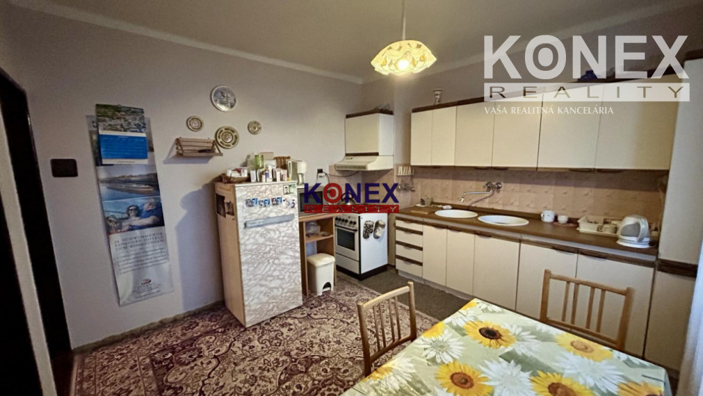 Poschodový dom s krásnym pozemkom (48 a) vo Vranove nad Topľou