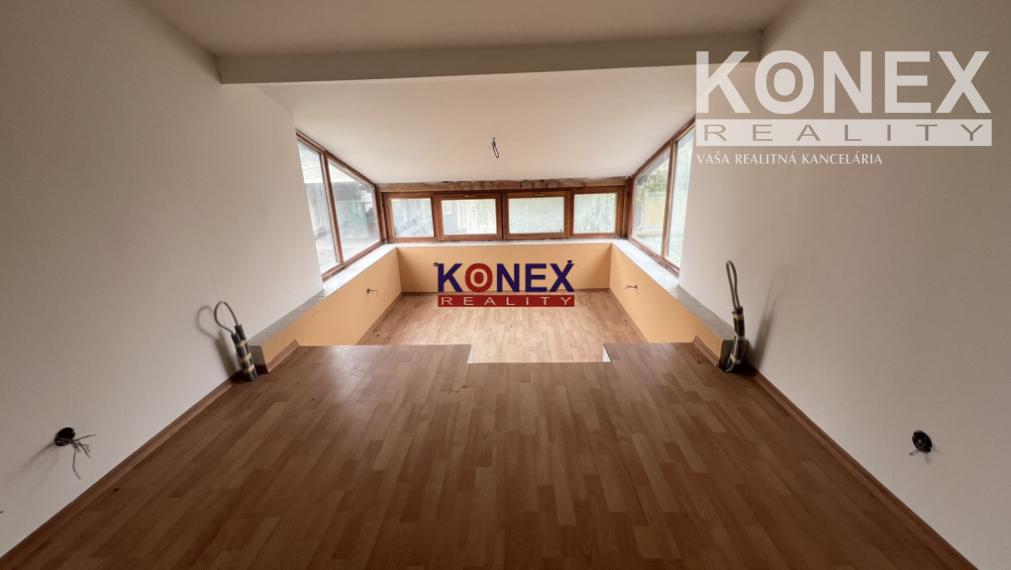 Podnikateľský objekt s pozemkom - Trebišov