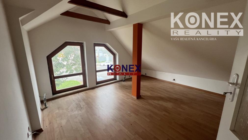 Podnikateľský objekt s pozemkom - Trebišov