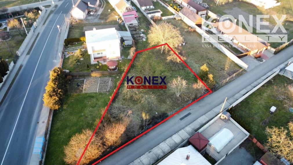 NOVINKA Krásny rovinatý pozemok v obci Sačurov