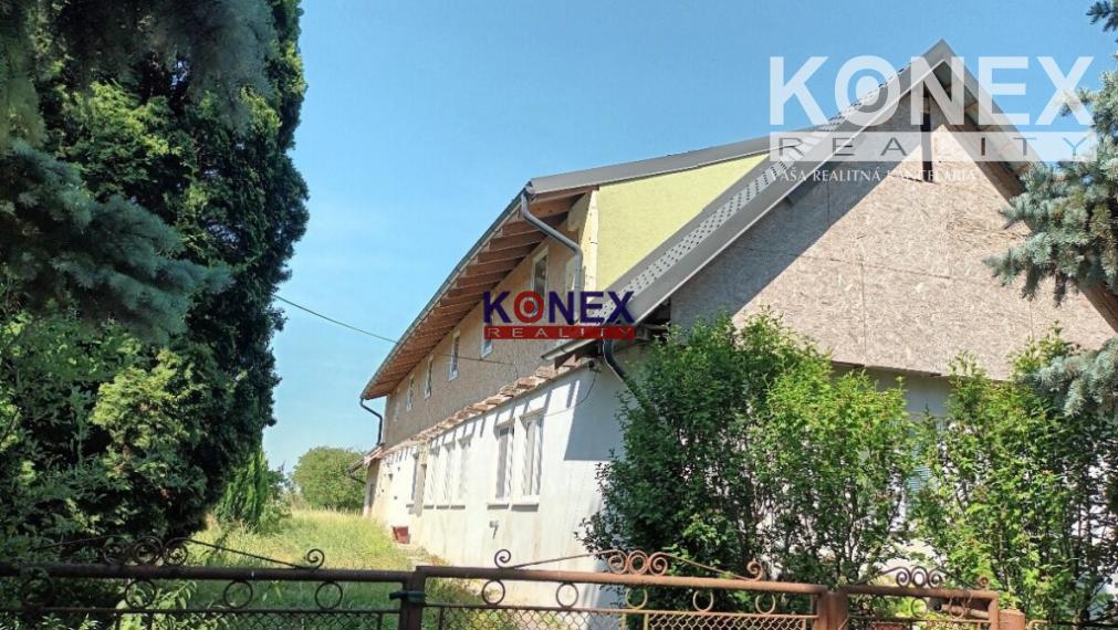 NA PREDAJ Pekný rodinný dom v Bežovciach